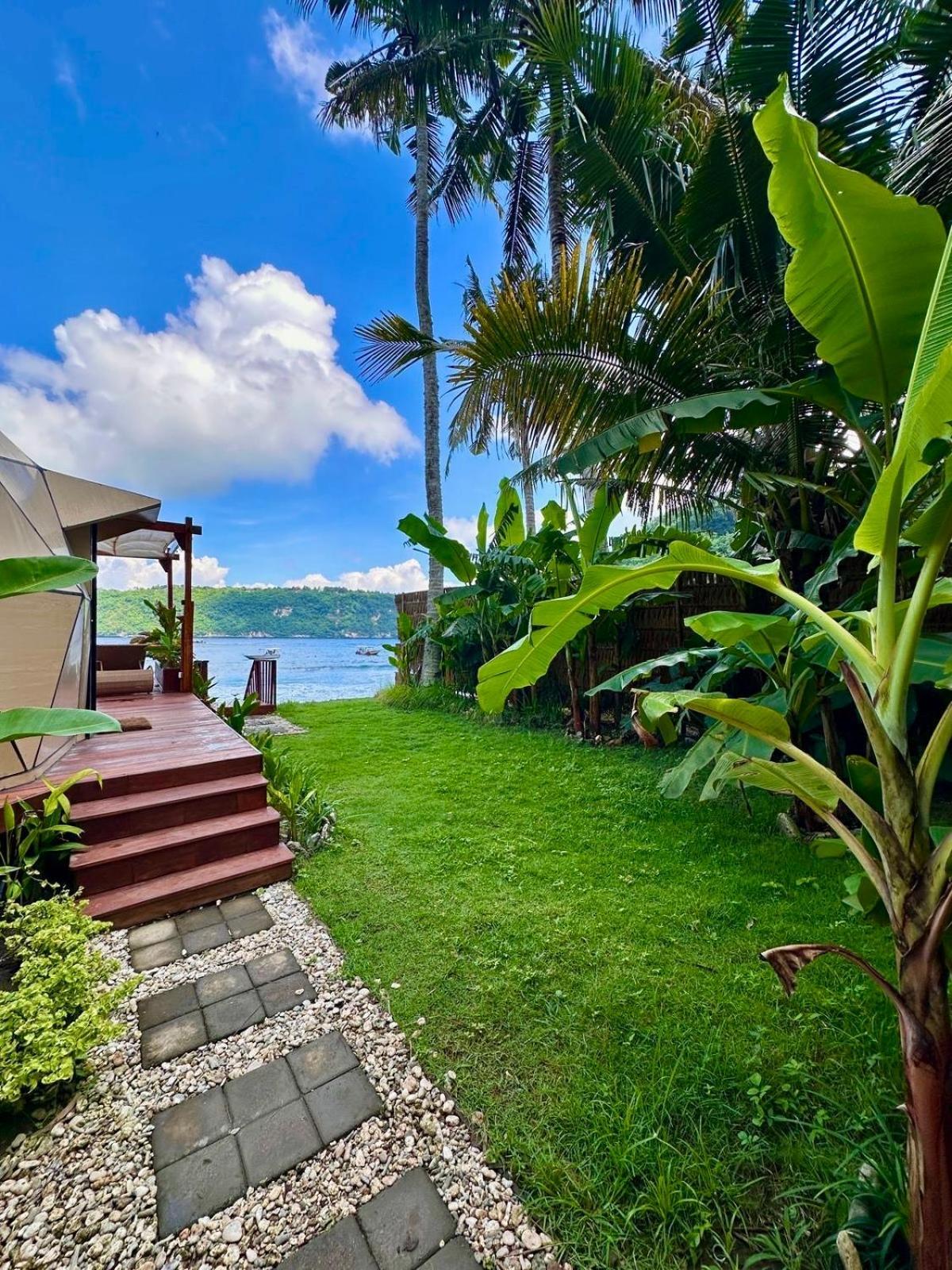 Beachfront Luxury Dome Villas - Gamat Bay Resort Nusa Penida Exterior foto