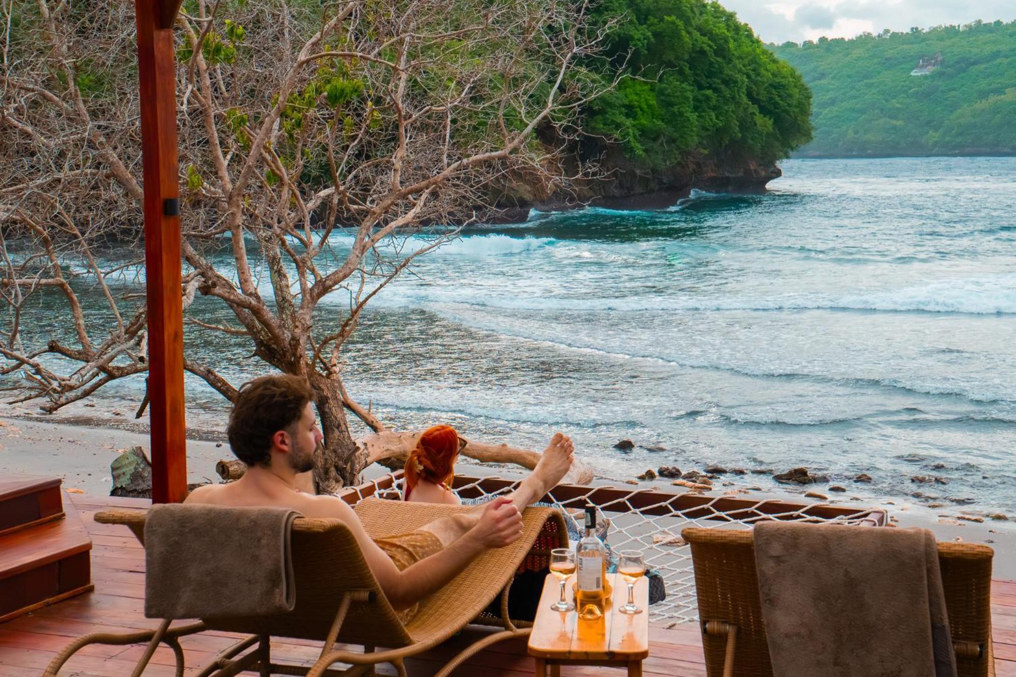 Beachfront Luxury Dome Villas - Gamat Bay Resort Nusa Penida Exterior foto